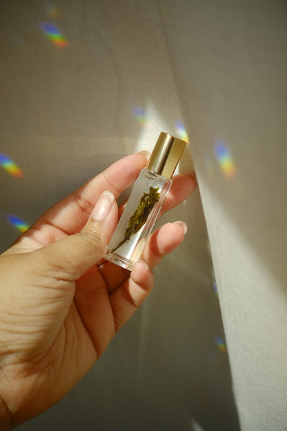 'Resucitada' Enchanted Fragrance Roller for Renewal